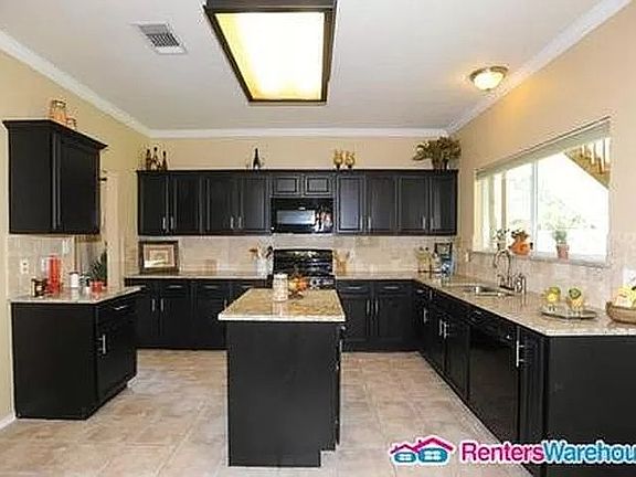 5th image of 8924 Hachita Dr