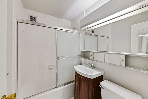 1021 Arlington Blvd Photo 1