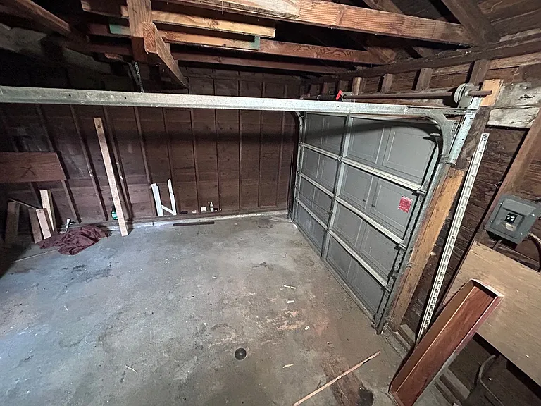 156 N Schoneman Ave — Photo 9