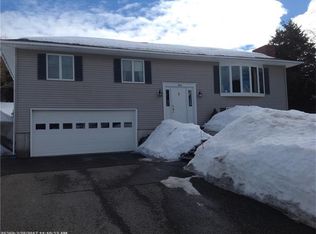 106 Hanson Lake Rd, Mapleton, ME 04757