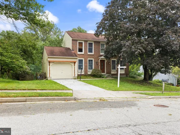 2 Topwood Ct, Parkville, MD 21234
