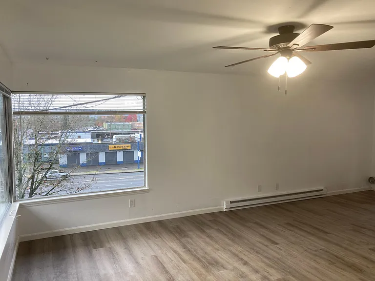 317 E Titus St — Photo 4