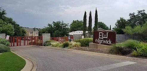 2913 Bond Dr — Photo 18