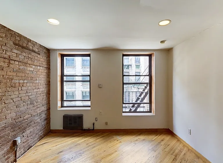 120 Orchard St #3 — Photo 2