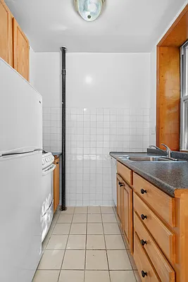 Rented by Compass | media 9