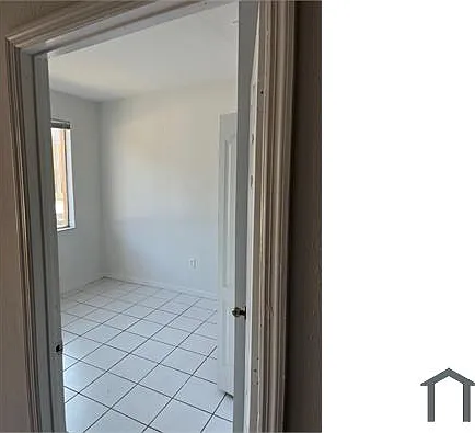 3 bed, 1060 sqft, $3,200 — Photo 4
