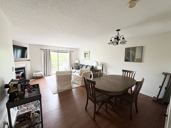 2nd image of 401 Monticello Dr