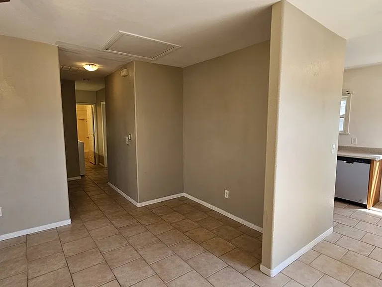 7114 Mohawk St — Photo 9