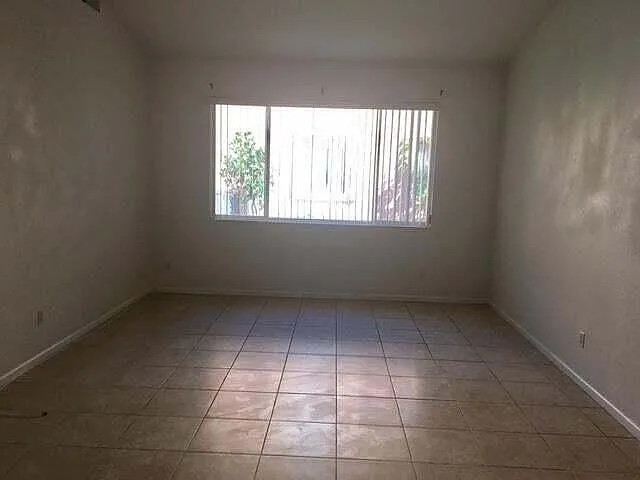 121 Tuscany Dr — Photo 15
