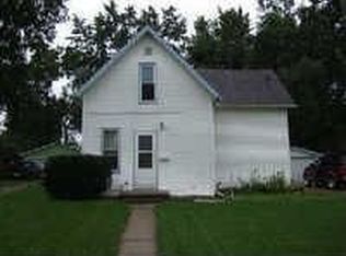 1906 Summit St, Marshalltown, IA 50158