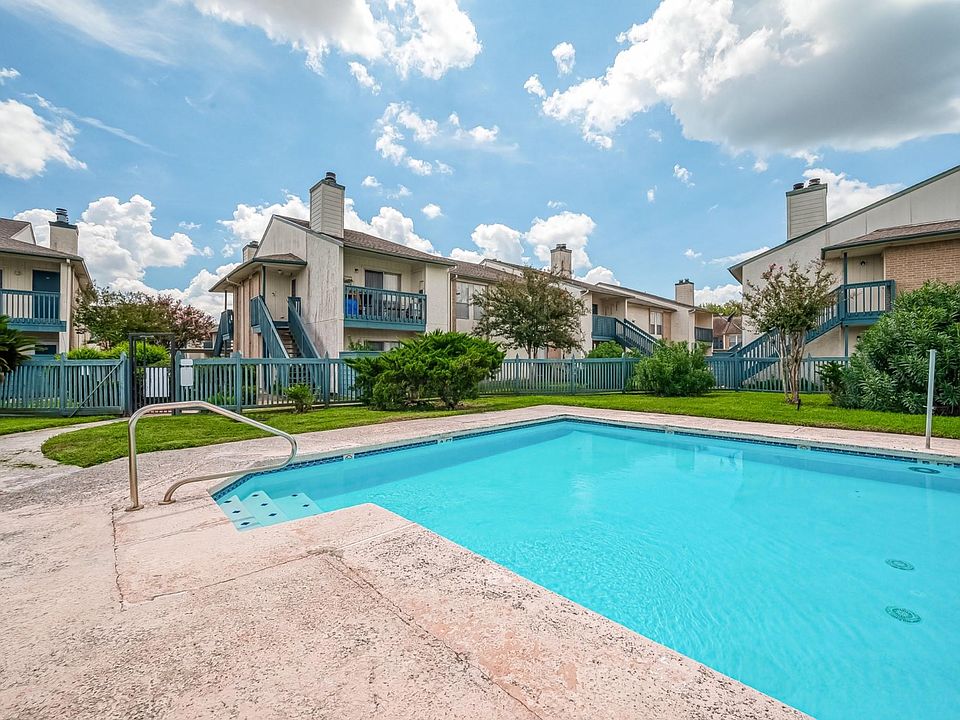 1st image of 250 El Dorado Blvd #207