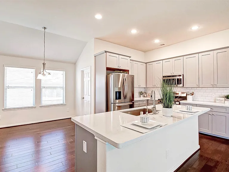 18802 Majestic Vista Ln — Photo 7