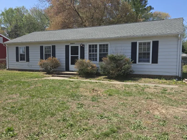 21404 Warrior Dr, South Chesterfield, VA 23803
