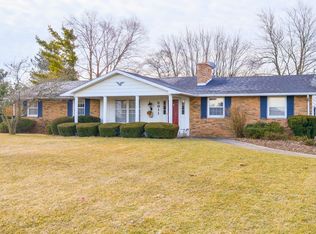 5611 W Dupont Rd, Fort Wayne, IN 46818