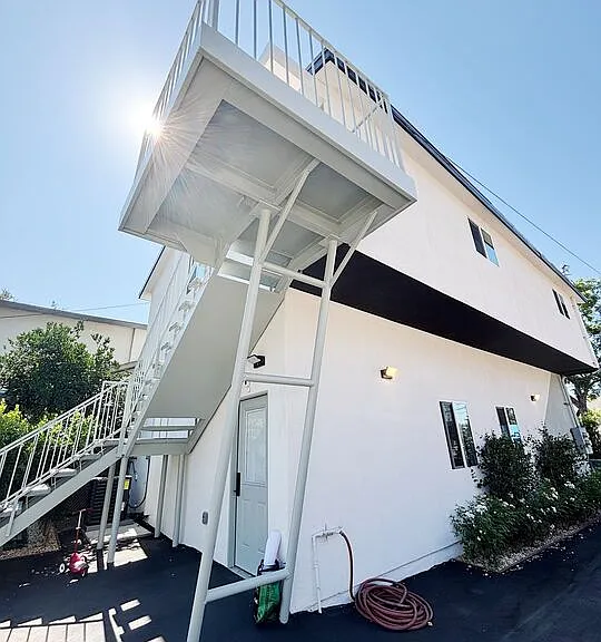 713 Devirian Pl — Photo 20