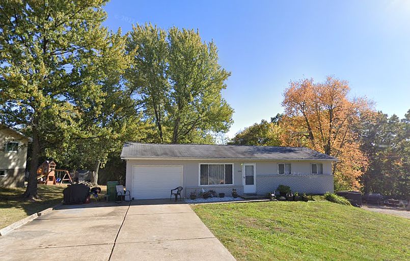 1st image of 3304 Dale Dr