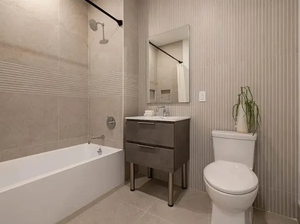 706 East 32nd Street image 3 of 8