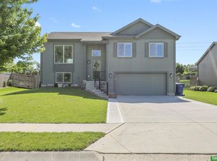 13807 S 42nd Ave, Bellevue, NE 68123