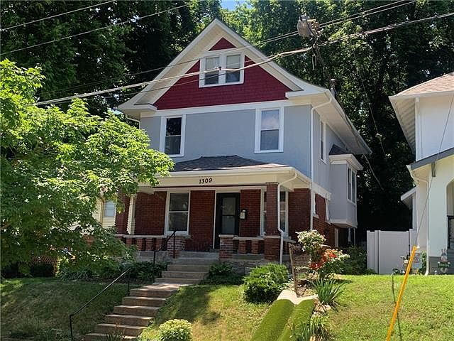 1st image of 1309 W 41st St