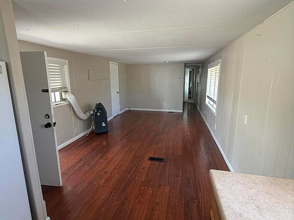 4th image of 723 W Finnie Flat Road #15