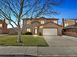 39225 Raphael Ln, Palmdale, CA 93551