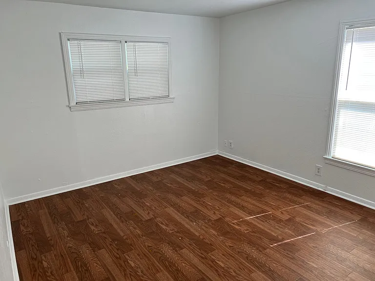 504 Harlem St — Photo 7