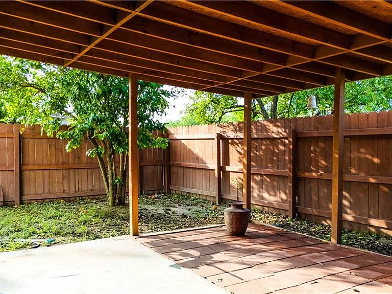 715 Continental Dr #3 — Photo 27