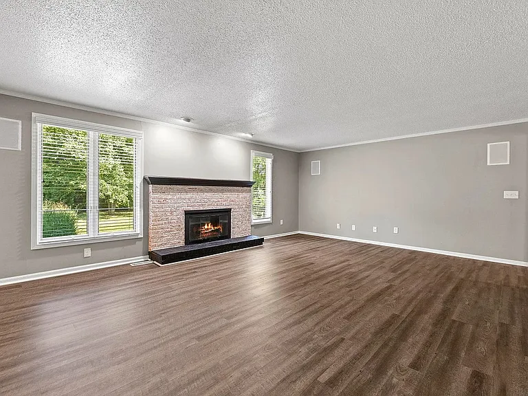 9210 Sea Wind Pl — Photo 6