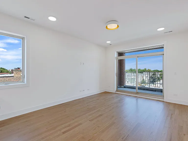 3545 W Belmont Ave #2 — Photo 6
