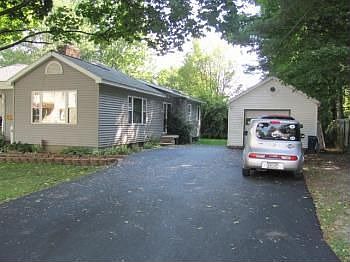 3rd image of 51 Lafayette Ave