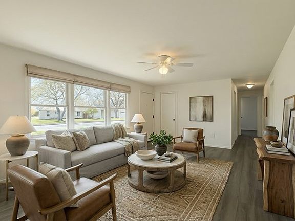 4th image of 3939 Nicholas Rd