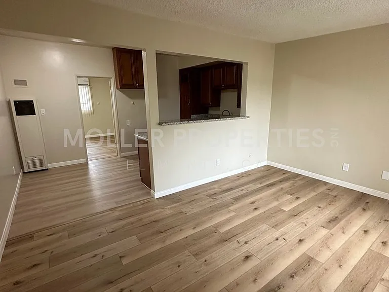 Sitka 11633 — Photo 2
