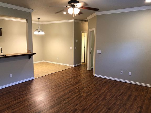 2nd image of 160 S Ray Ave