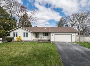 49 Peck Ave, Bristol, RI 02809