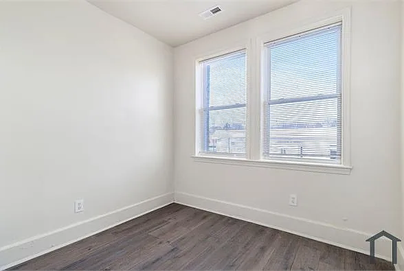 4 bed, $3,999 — Photo 2