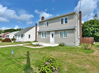 43 Harris St, Patchogue, NY 11772