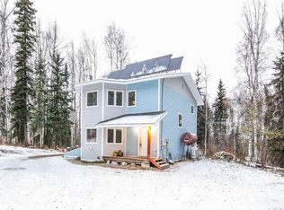 326 Peregrine Dr, Fairbanks, AK 99712