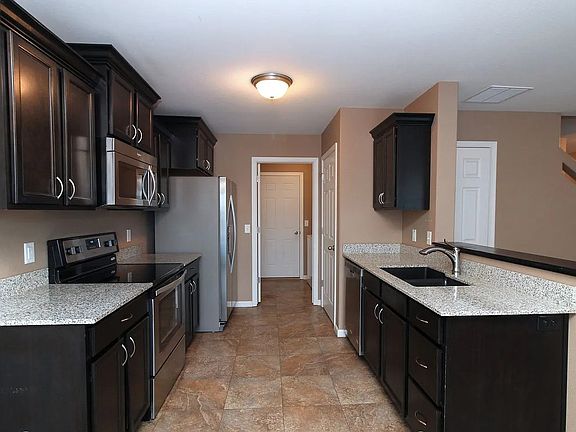 4th image of 4025 Normandy St
