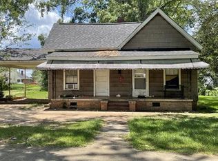 79 3rd St, Greenwood, SC 29646