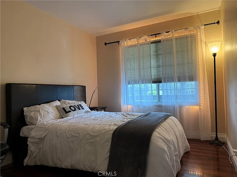 830 N Olive Ave — Photo 26