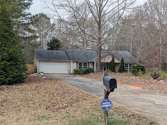 3rd image of 48 Fawn Dr