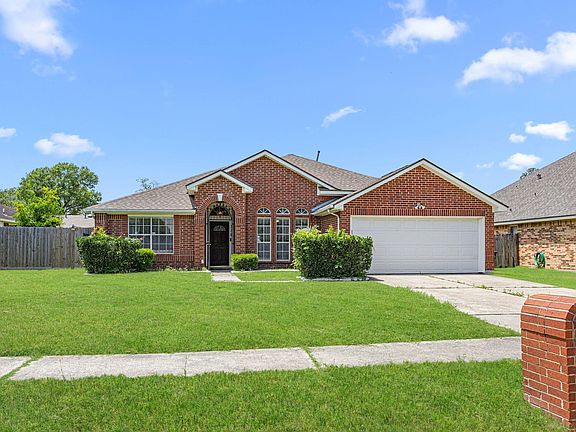 2nd image of 318 Breeze Park Dr