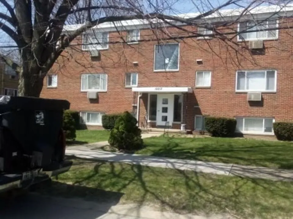 Bella Apartments