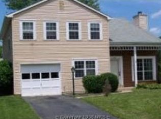 5586 Neddleton Ave, Woodbridge, VA 22193