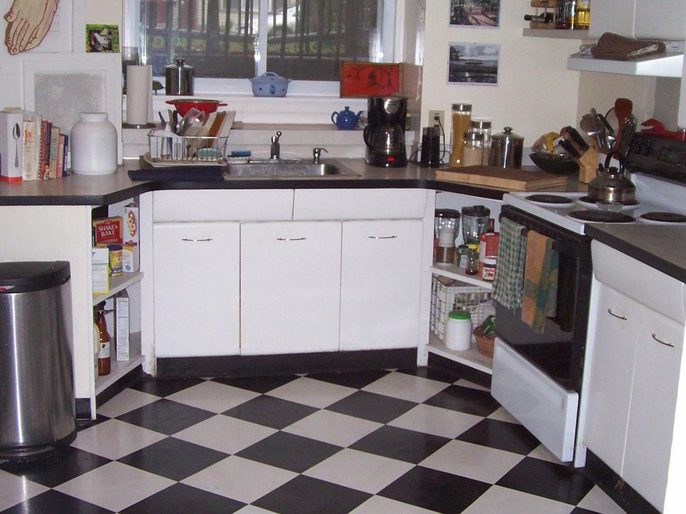 2nd image of 501 State St #1