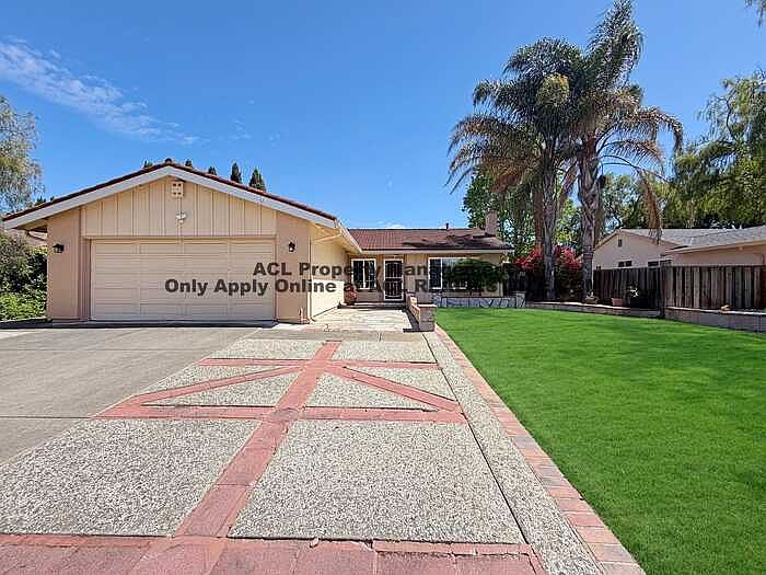 1st image of 3056 Stonehenge Rd