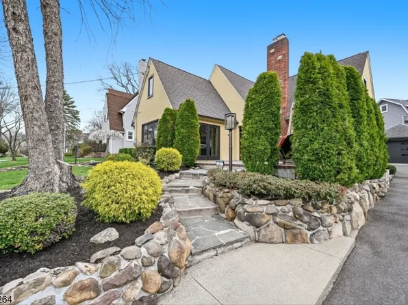 11 Ashton Pl, Glen Rock Boro, NJ 07452