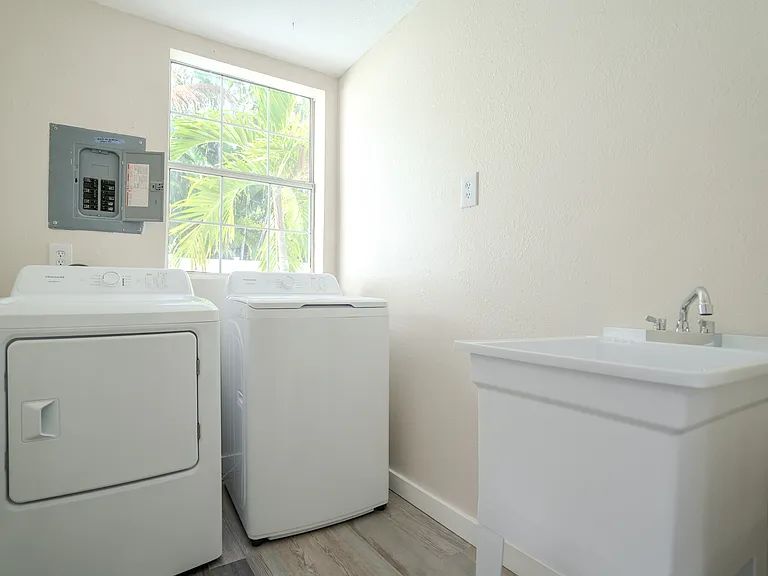 3310 E Maritana Dr — Photo 43