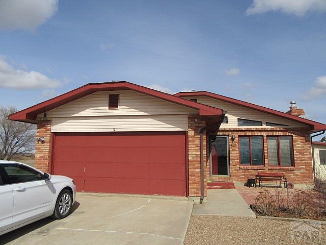 1st image of 600 Downey Dr
