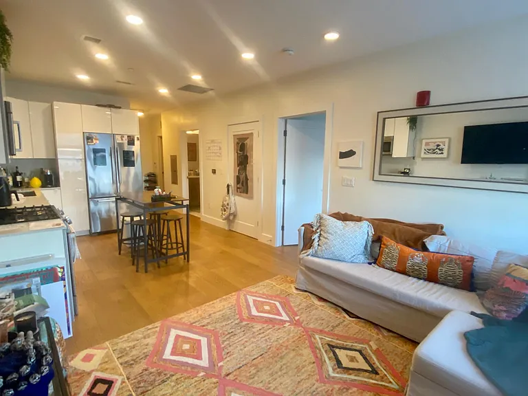 250 Meridian St #608 — Photo 27